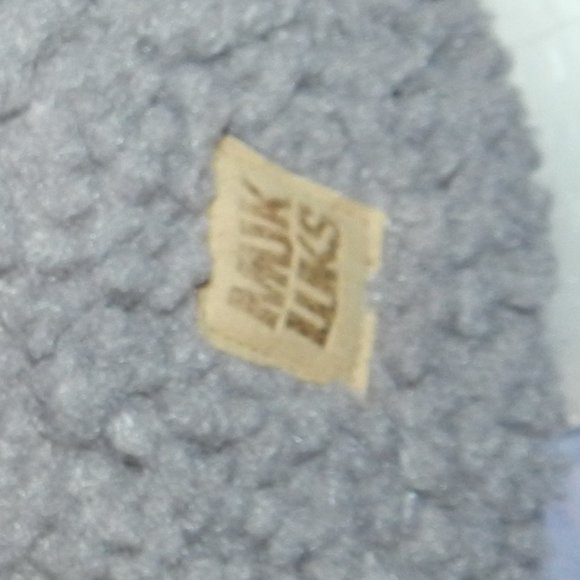 Muk Luks Women's Sherpa Pom Pom Beanie Hat  Grey NWT/NEW - Picture 5 of 14
